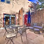 Large Townhouse W/ Private Patio! Сasa de vacaciones *