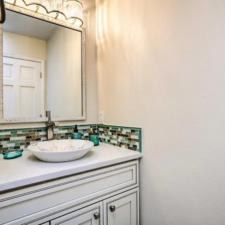 Large Townhouse W/ Private Patio! * Santa Fe