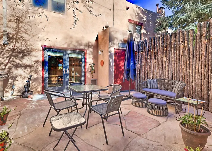 Large Santa Fe Townhouse With Private Patio!