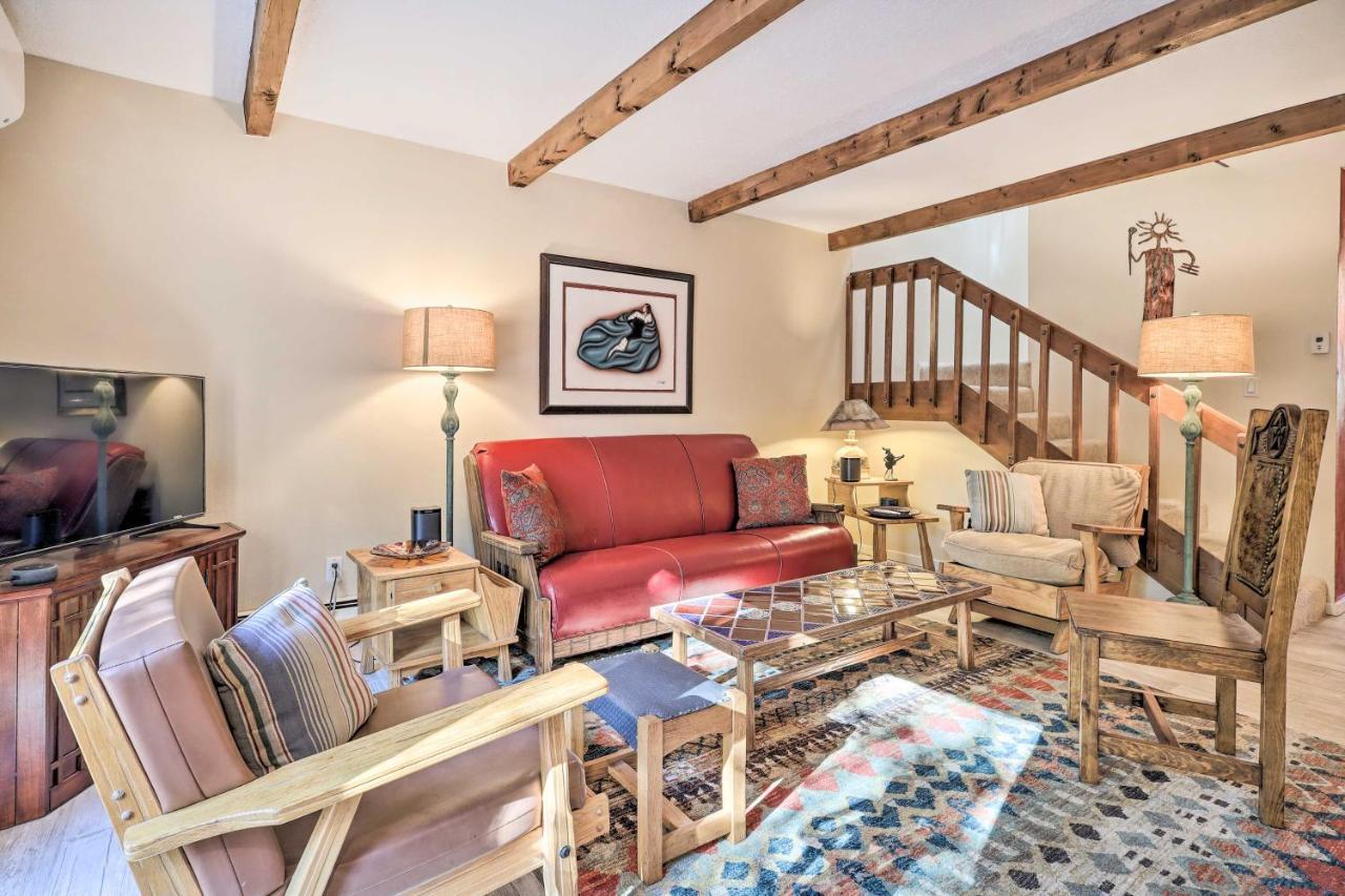 Large Townhouse With Private Patio! Holiday home *