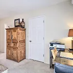 Large Santa Fe Townhouse With Private Patio!
