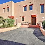 Large Santa Fe Townhouse With Private Patio!
