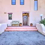 Large Santa Fe Townhouse With Private Patio!