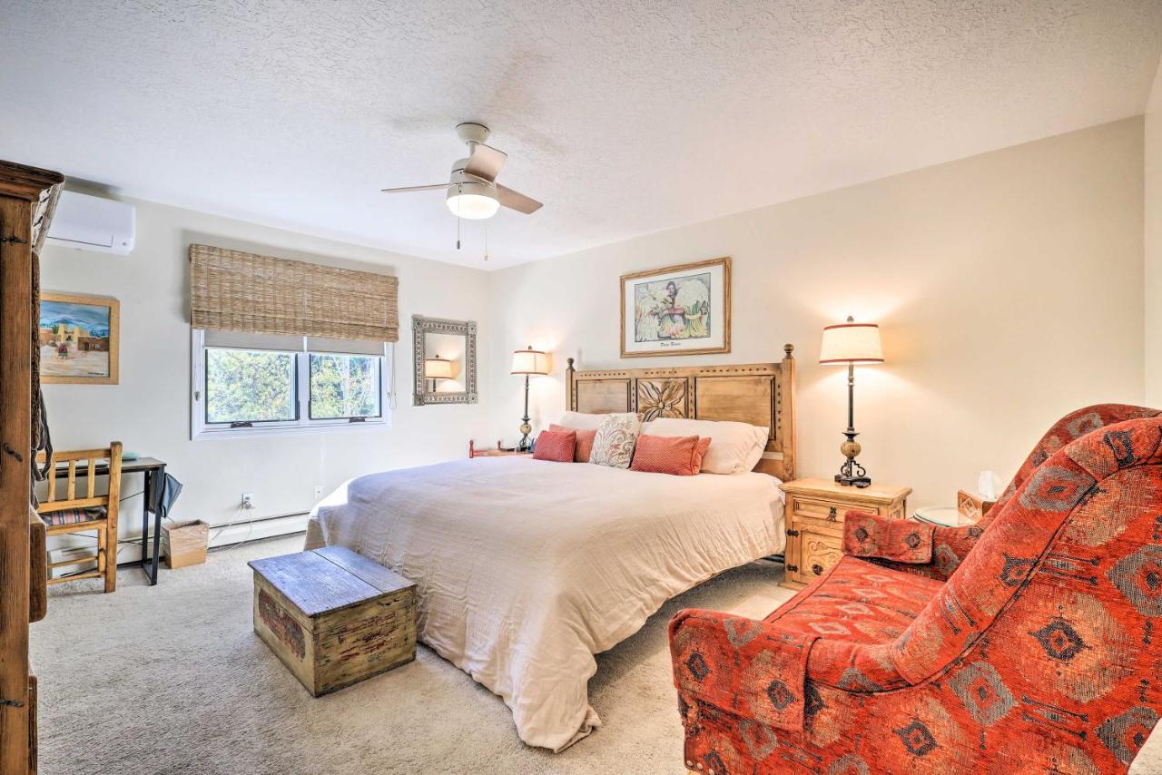 Large Townhouse With Private Patio!